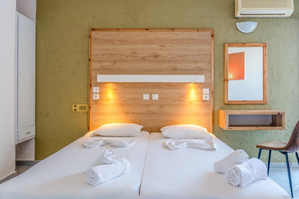 Simple Hotel Hersonissos Sun Ngoại thất bức ảnh